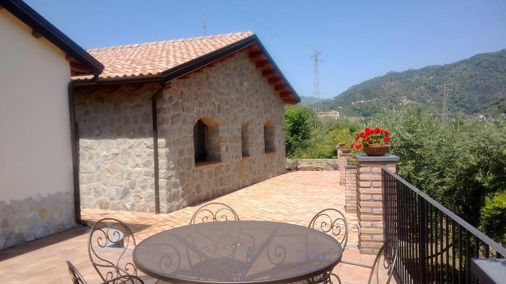 Taormina Villa Ibiscus Alcantara Gaggi Chambre photo